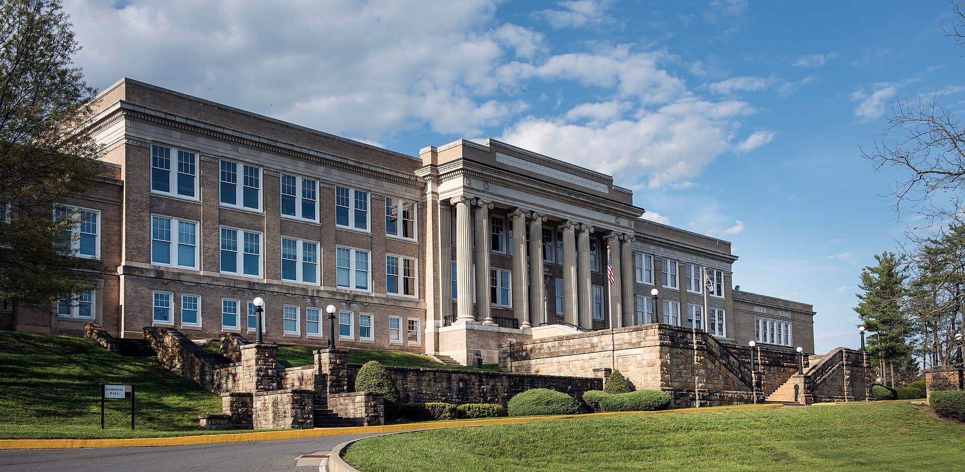 Fairmont State University campus