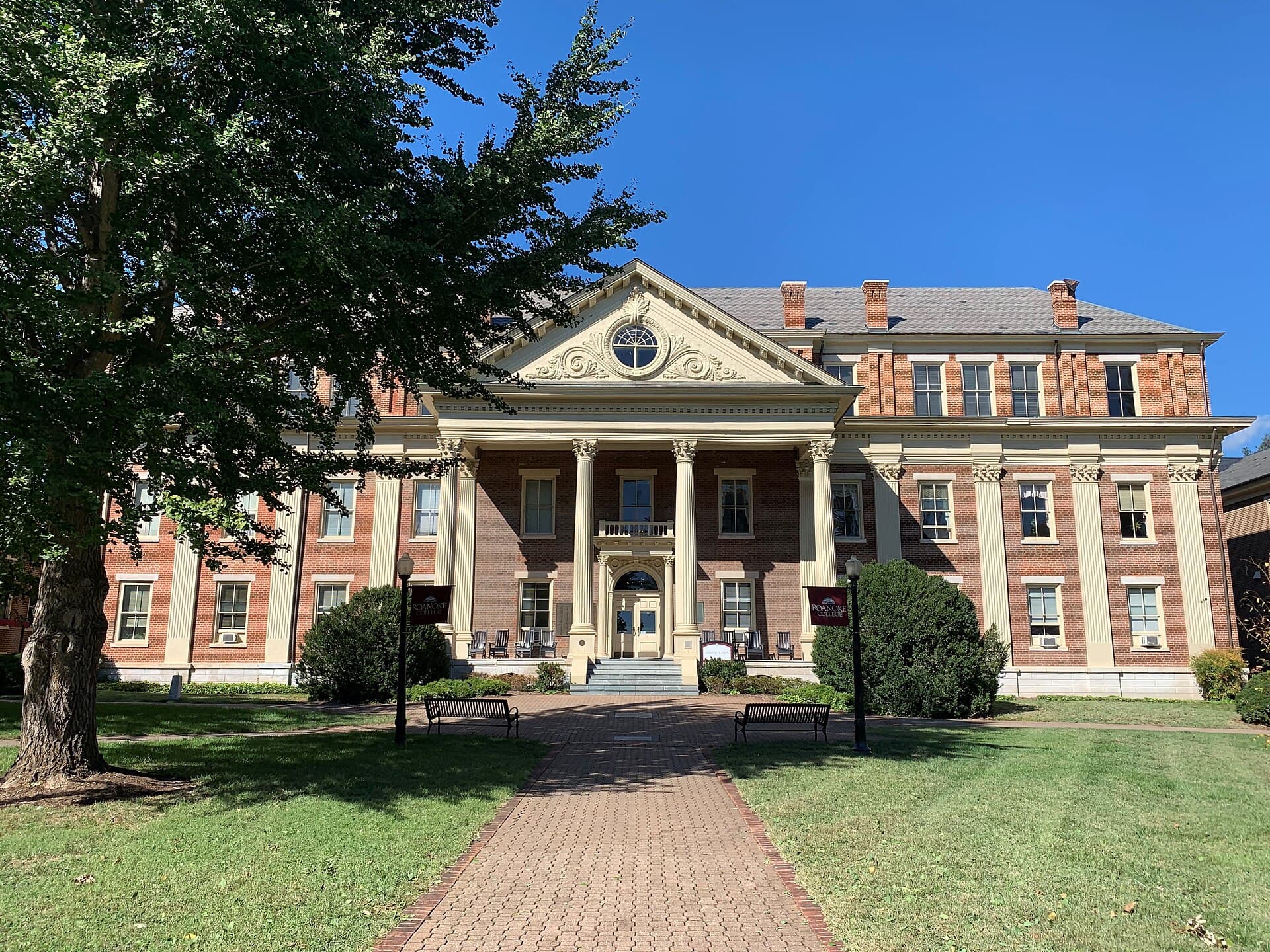 Roanoke College campus
